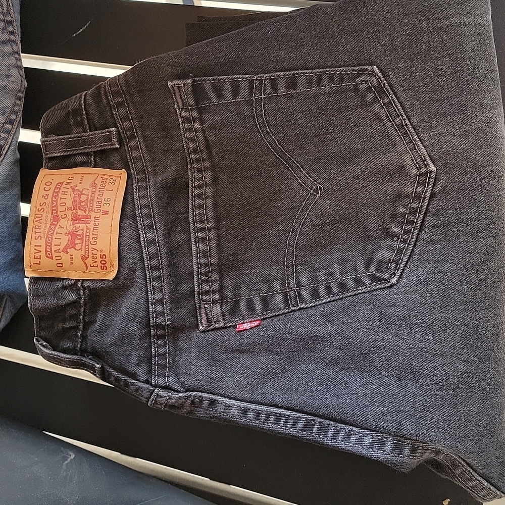 Men's 36x32 505 Relaxed Fit, Straight Leg Levi Jeans
